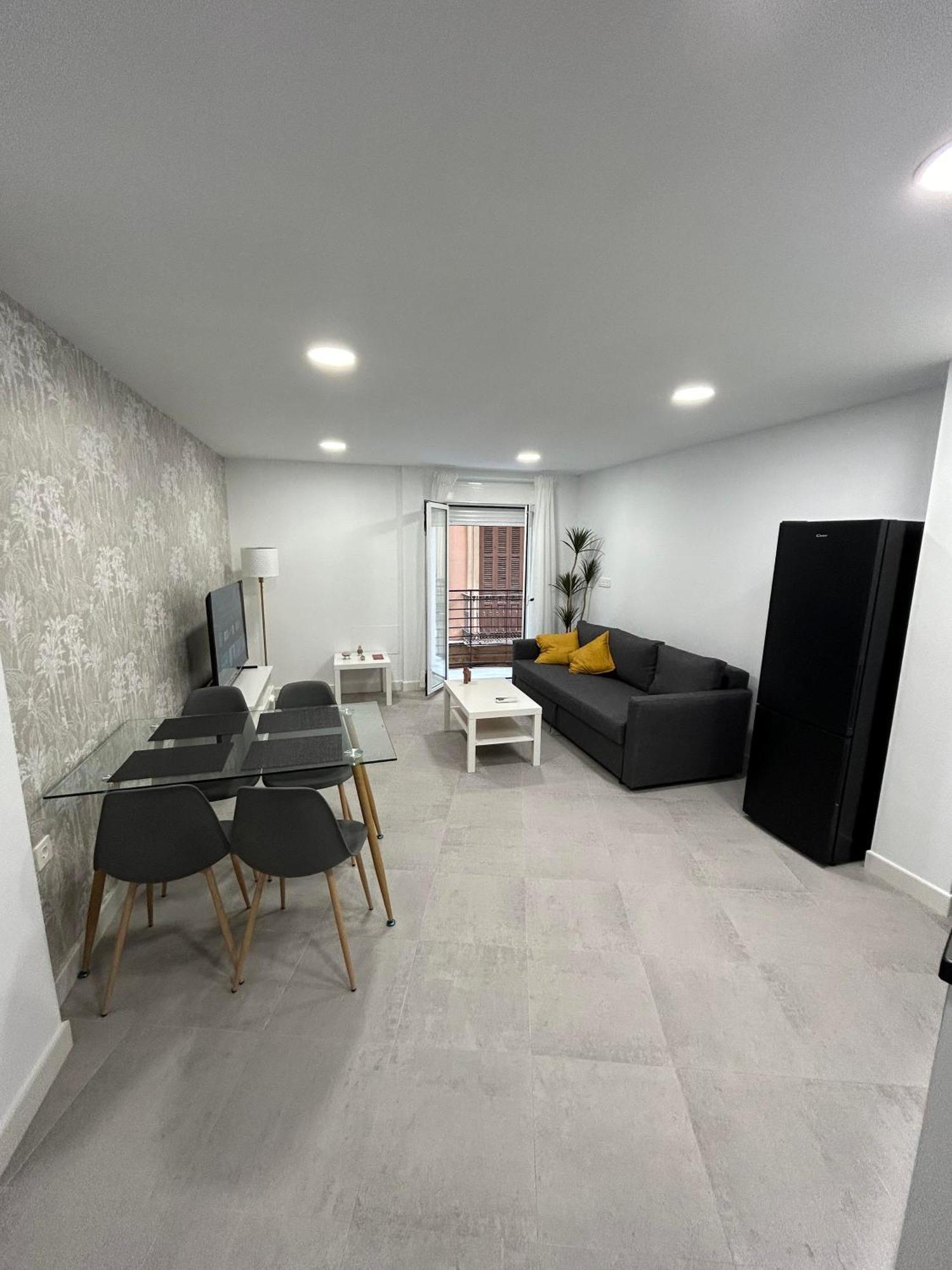 Amazing Center Apartment